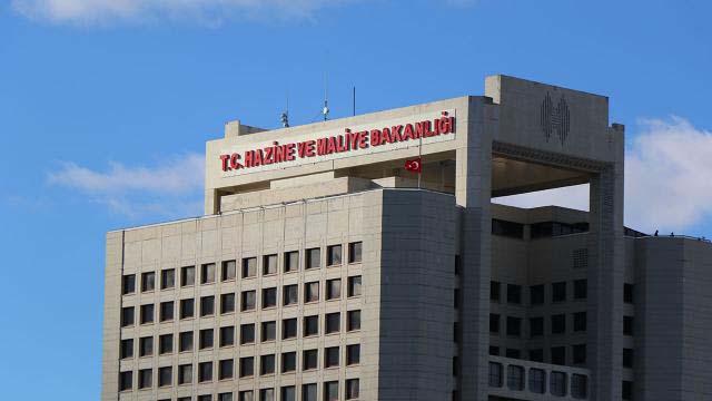 Hazine 2 ihalede 31,9 milyar lira borçlandı!