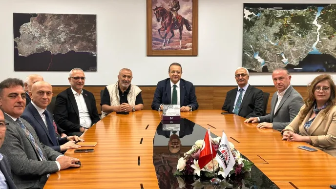 Eski Avrupa Birliği Bakanı ve Merkez Büyükelçisi Egemen Bağış, Gebze Güzeller Organize Sanayi Bölgesi’nde sanayicilerle bir araya geldi.